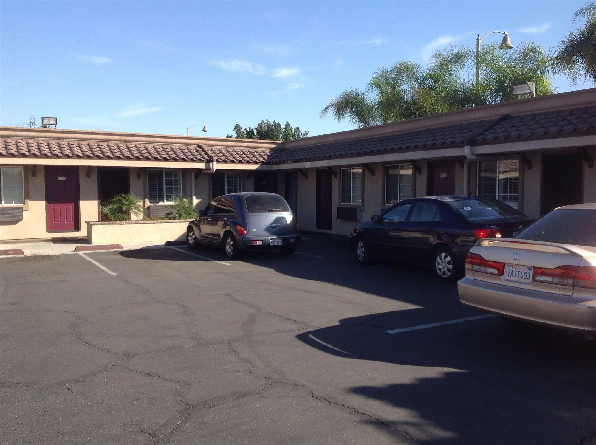 Hotel Palms